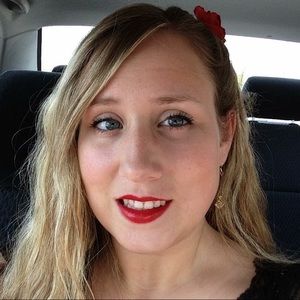 Meet your Posher, Kelly